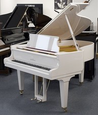Piano À Queue D'Occasion, Blanc, 174 Cm, Nouvelle Peinture