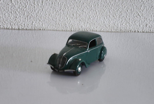 Voiture norev peugeot - -,