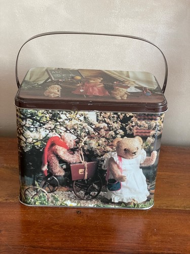 Ancienne jolie boîte fer - en,