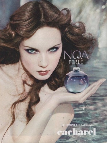 Publicité papier parfum - publicité,