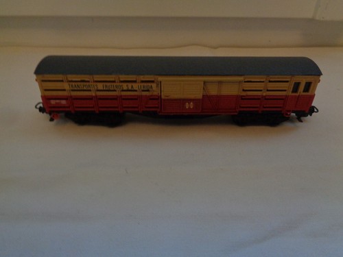 Wagon marchandises couvert - wagon,