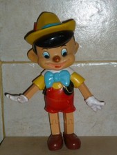 ANCIEN JOUET FIGURINE PINOCCHIO PLASTIQUE OU PVC 21 CM WALT DISNEY PRODUCTIONS