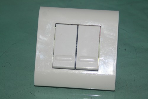 Double bouton poussoir - , 74030
