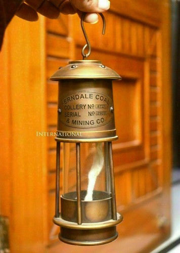 Ancienne lampe mineur - de, 6"