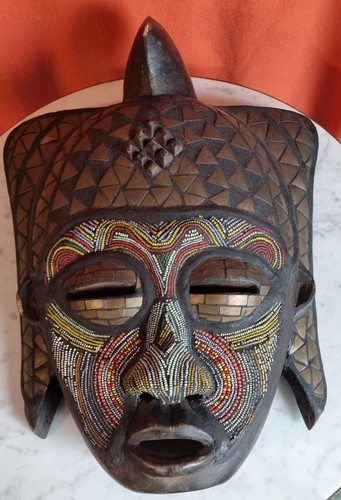 Masque africain perlé - , ancien