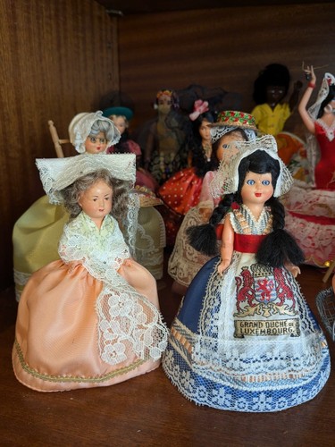 Collection poupées - de,