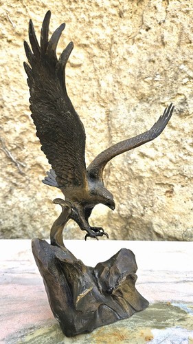 Aigle bronze signé - aigle,