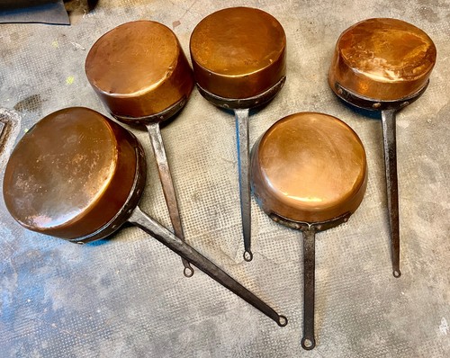 Anciennes casseroles en - anciennes,