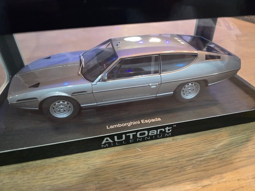 Autoart diecast 18 - autoart,