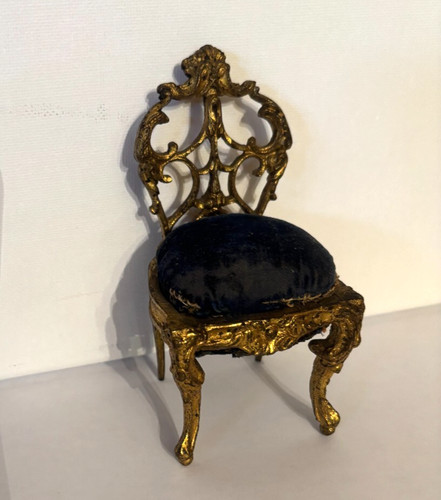 Chaise miniature porte montre - chaise, porte-montre