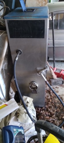 Ancienne pompe essence - pompe,