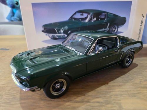 Autoart ford mustang gt - autoart,