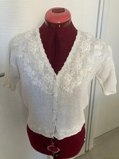 gilet blanc tricoté et brodé