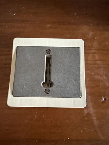 Prise téléphone conjoncteur