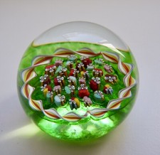 Presse-papier, Sulfure John