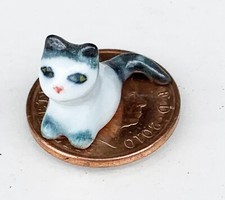 Poupées Maison Chat Blanc