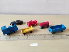 VINYL LINES, LOT DE JOUETS