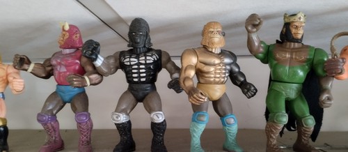 Lot figurines mannix - lot, 33