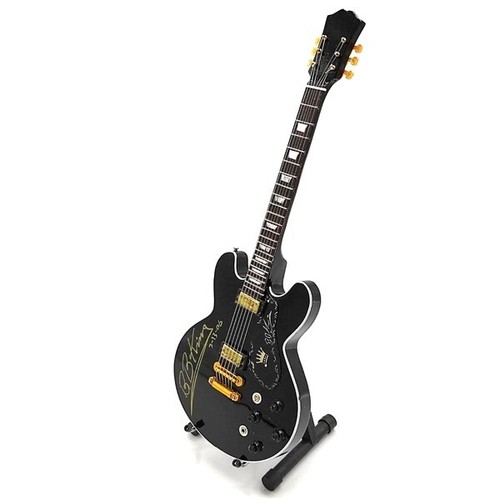 Miniature guitar for king - miniature, bb