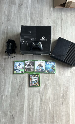 Lot xbox one - console, manette