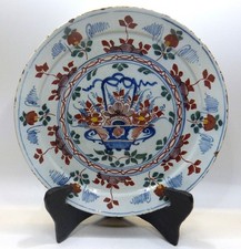 Assiette en faïence fine de