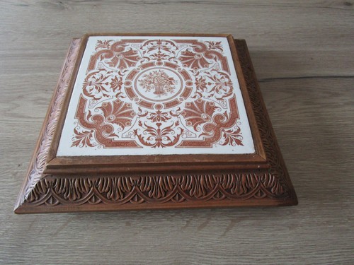 Dessous plat bois - de, en