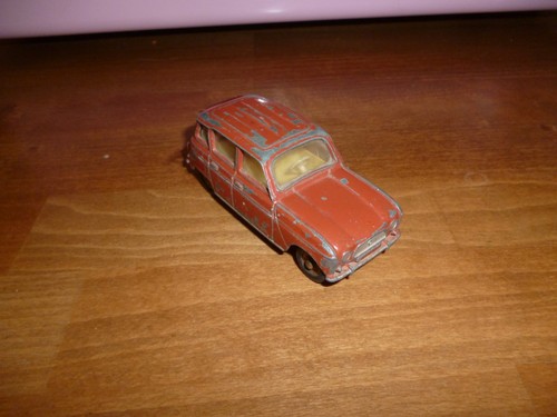 Dinky toys 518 renault - dinky,