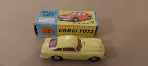 Aston martin db4 corgi - aston, toys