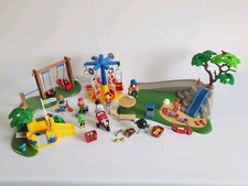Playmobil 5024 City Life Parc Aire de Jeux Enfants Manège Toboggan Balançoire