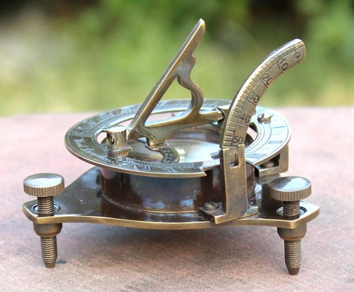 Ancienne boussole cadran - ancienne,