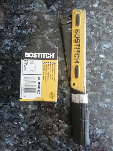Agrafeuse marteau bostitch - marteau,