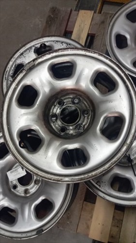 40300eb400 jante nissan navara - jante,