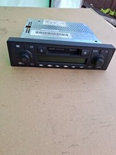 AUDI TT CHORUS STEREO RADIO TAPE PLAYER HEAD UNIT  4B0035152E