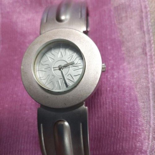 Montre analogique quartz - montre, à