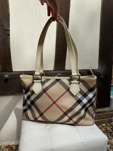 Sac main burberry toile - main,