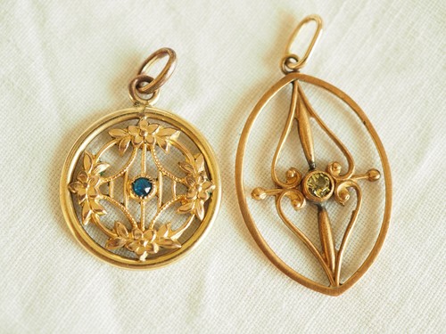 Lot pendentif ancien plaque - lot,