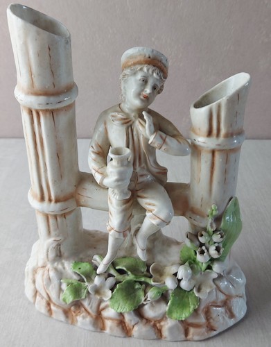 Ancienne statuette figurine - /,
