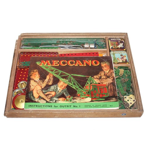 Ancienne grande boîte - , /