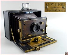 1901 P. Cornu "Le XXe Siècle" Petite Chambre Coffret Bois Noirci/Laiton 9x12cm