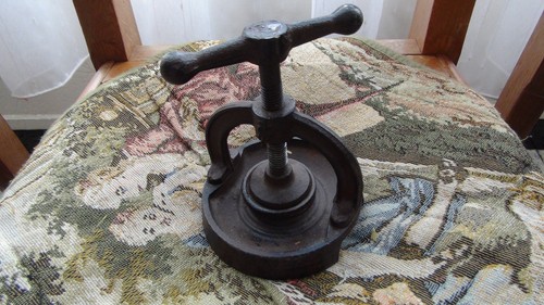 Presse vis casse noix - presse,