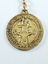 KEYCHAIN - IT IS by FORGING that one BECHES - Engraving, Metal 1960s