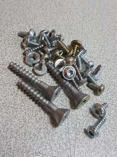 Lot vis visserie fixation