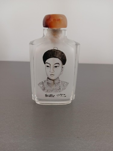 Tabatière cristal taillé - en,