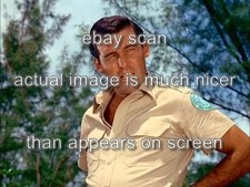 BRIAN KELLY FLIPPER  ACTOR CANDID    8X10 PHOTO 6