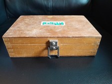 ANCIENNE BOITE POUR VASEUX EN