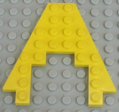Lego pirates yellow wing 8 - yellow,
