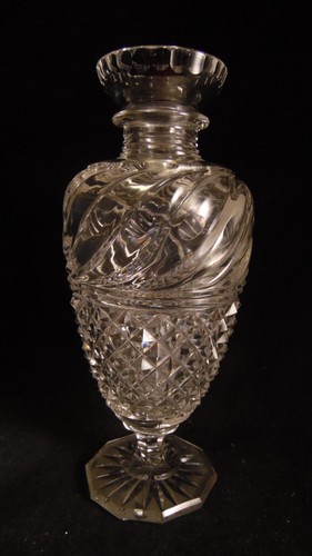 Vase cristal taillé - en,