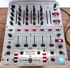 Behringer DJX700 Tested 5