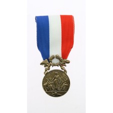 MEDAILLE COURAGE ET DEVOUEMENT BRONZE SAUVETAGE SAPEUR POMPIER NEUVE EN ECRIN