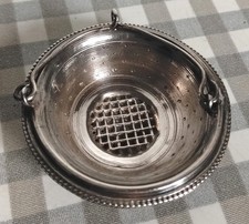 Ancien joli passe-thé en